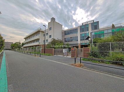 府中市立府中第五中学校 300m(徒歩4分)