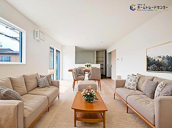 インテリアプランが考えやすいワイドなリビング♪広々としたLDKに、自分好みのインテリアでレイアウト。季節ごとに模様替えなども、楽しみの一つとなりそうです
※こちらの写真は、家具をCGで合成したものです