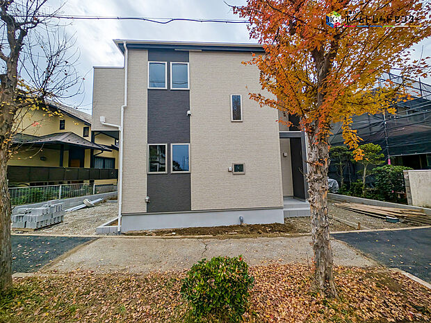 2025年11月完成予定！
平日・お仕事帰りなど、いつでも現地ご案内致します！
お気軽にお問い合わせ下さい♪