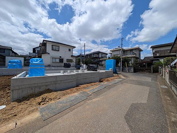 2026年10月完成予定!
平日・お仕事帰りなど、いつでもご案内致します!
お気軽にお問い合わせ下さい♪