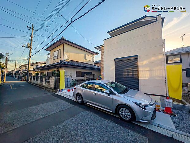 【前面道路含む現地写真】建物完成しましたので、ご予約で内見可能です!
平日・お仕事帰りなど、いつでもご案内致します!
ご案内ご希望の際はお気軽にご連絡下さい♪