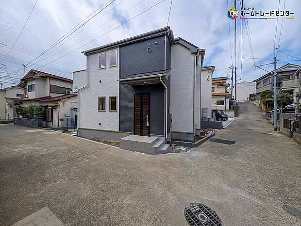 【前面道路含む現地写真】2026年3月完成！
平日・お仕事帰りなど、いつでもご案内致します！
お気軽にお問い合わせ下さい