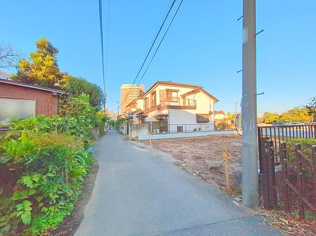 【前面道路含む現地写真】2026年2月完成予定!
平日・お仕事帰りなど、いつでもご案内致します!
ご案内ご希望の際はお気軽にご連絡下さい♪