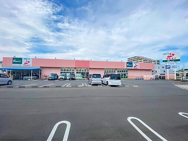 新鮮市場マルエイ新鎌ヶ谷店（約700m）