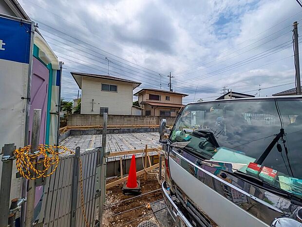 【現地外観写真】東武野田線「運河」駅まで徒歩20分!(自転車で約7分)安心の「住宅性能評価」取得物件!安心の第三者機関による検査済み!地震に強い家!降り注ぐ光に囲まれる邸宅。煌めく家族時間がここから始まる