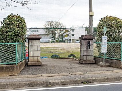 野田市立木間ケ瀬中学校 2400m(徒歩30分)