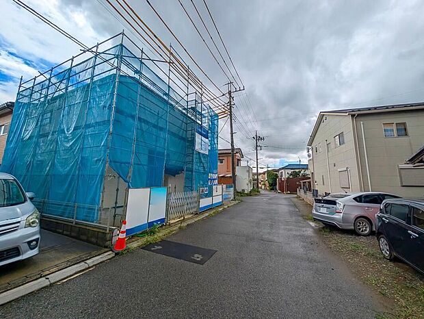 【前面道路含む現地写真】2026年11月完成予定!平日・お仕事帰りなど、いつでもご案内致します!お気軽にお問い合わせ下さい♪