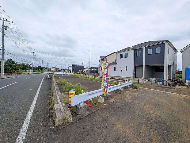 【前面道路含む現地写真】2026年8月完成!平日・お仕事帰りなど、いつでもご案内致します!お気軽にお問い合わせ下さい♪