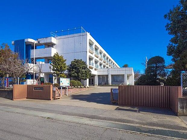 野田市立関宿中央小学校(約1,710m)