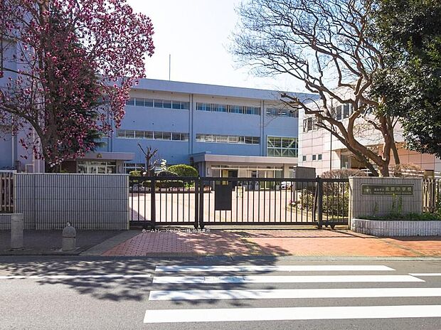 流山市立北部中学校(約530m)