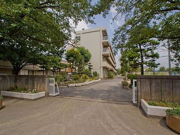 上尾市立東町小学校まで1080m 徒歩14分