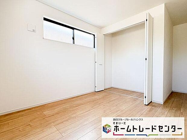 ◆2階の各居室にはそれぞれ収納を完備!しっかりとした容量のスペースを確保しているので、お部屋は美しい空間を保てますね♪