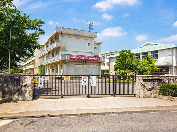 久喜市立太田小学校まで680m 徒歩9分