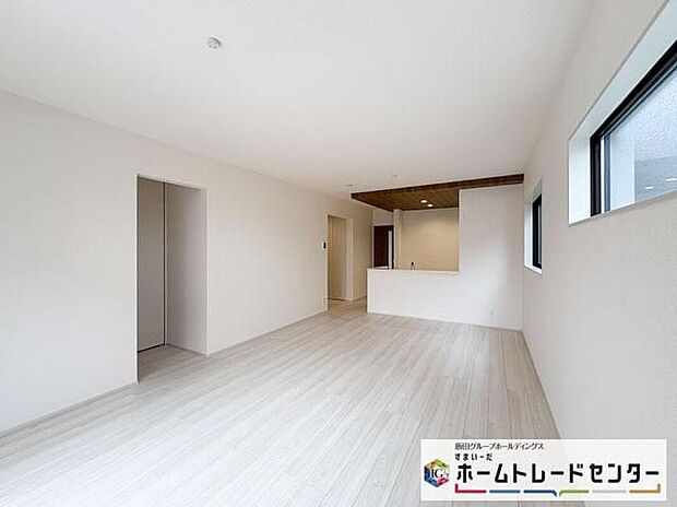 ◆LDKはご家族みんなが揃う大切な空間です♪テーブルやソファ、カーテン選び、レイアウトを考えるのも楽しいですね♪笑顔溢れる楽しい暮らしをイメージしながらご見学ください♪