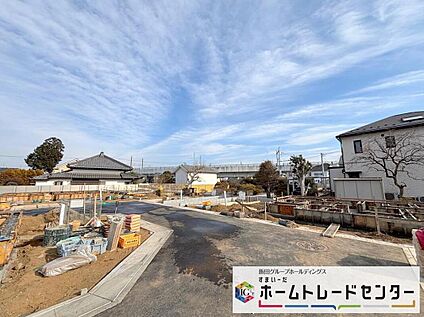 前面道路含む現地写真