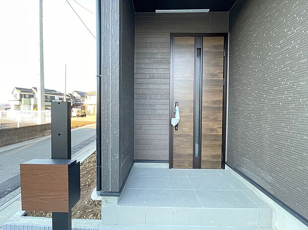 【現地外観写真】◆休日にご家族揃ってご見学はいかがでしょうか♪実際の現地を見てみると図面などではわからない、新たな発見もありますのでまずはお気軽にお問い合わせください♪