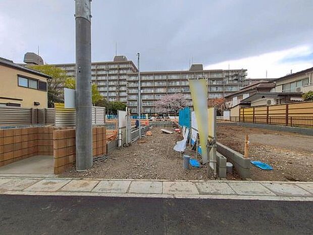 【現地外観写真】◆資料送付・ご見学即対応！建物完成しておりますので、室内ご内覧いただけます♪ご不明点等、スタッフがしっかりと説明させていただきますので、安心して現地をご覧ください♪