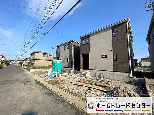 【前面道路含む現地写真】◆平日・お仕事帰りなど、いつでもご案内させていただきます!デザイン・目に見える設備面も大切ですが、耐震構造で地震に強い家の為、次代へ繋ぐ強固な住宅です。