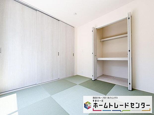 【リビング以外の居室】◆居室のサッシにはペアガラスを採用、高い断熱性による省エネと結露対策に有効です。室内を快適な空間に代えてくれます。現地の通風や採光も実際にご確認下さいませ