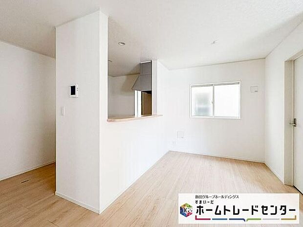 【キッチン】◆人気の対面式キッチン。お食事の準備をしながらでもご家族とのコミュニケーションを楽しめます♪ぜひご見学の際にはキッチンに立ち、生活をイメージしてください。