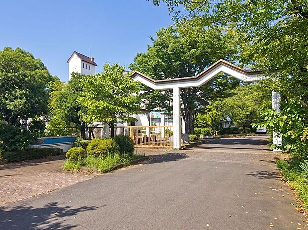伊奈町立南中学校(約1,000m)