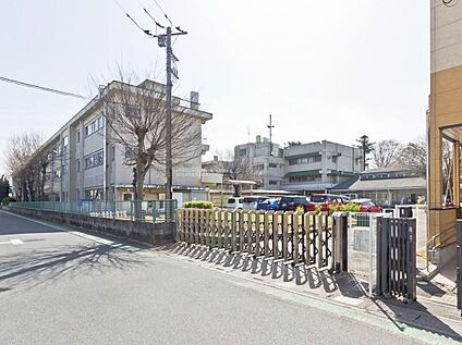 さいたま市立大砂土東小学校 840m (徒歩11分)