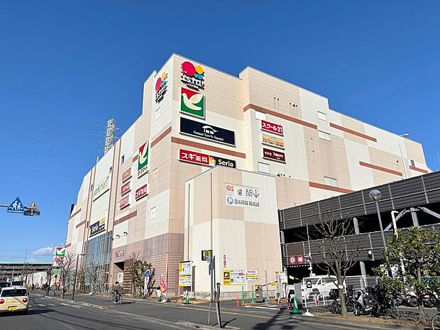 ヨークマート日進店(約1,200m)