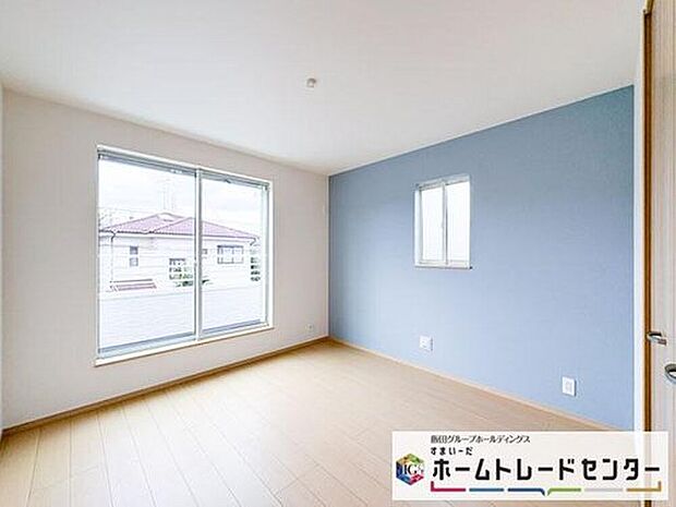 【リビング以外の居室】◆居室のサッシにはペアガラスを採用、高い断熱性による省エネと結露対策に有効です。室内を快適な空間に代えてくれます。現地の通風や採光も実際にご確認下さいませ