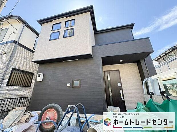 【前面道路含む現地写真】◆平日・お仕事帰りなど、いつでもご案内させていただきます!デザイン・目に見える設備面も大切ですが、耐震構造で地震に強い家の為、次代へ繋ぐ強固な住宅です。