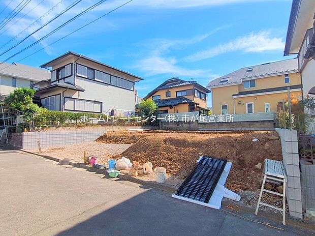 東急田園都市線「たまプラーザ」駅バス９分「蓬谷戸」停歩２分！
限定１棟　新築分譲住宅です☆