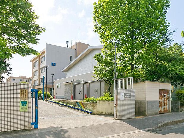 川崎市立南生田小学校まで120m