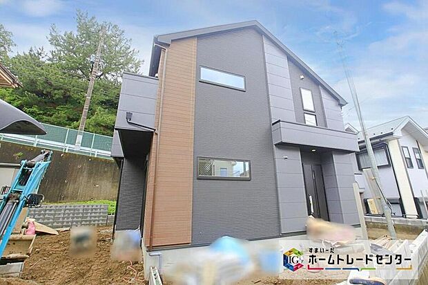 閑静な住宅街に立地します♪
「まいばすけっと」や「セブンイレブン」が徒歩４分圏内に揃います☆お買い物も便利です！