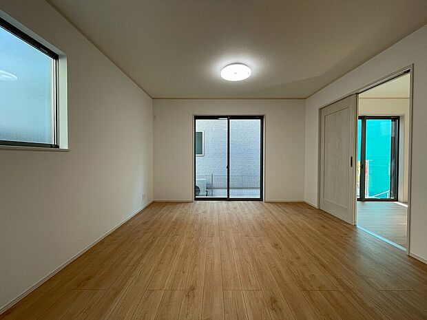 【全室フローリング】全室フローリングの為、掃除しやすく綺麗を保ちやすくなっています☆