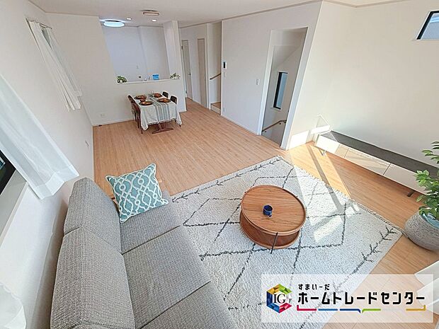 【食器洗浄乾燥機】忙しい奥様の味方、後片付けもラクラクなビルトイン食洗機付き。洗い終わった食器の水切りや乾燥としても便利です。