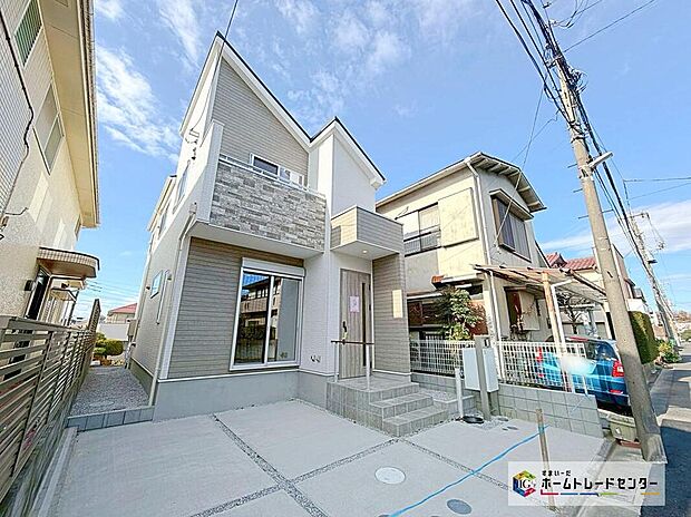 【現地外観写真】閑静な住宅街です☆小田急線「新百合ヶ丘」駅まで徒歩18分☆駅周辺には商業施設も多くございますので生活に便利です☆