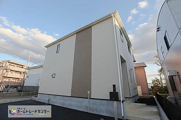 【現地外観写真】横浜市営地下鉄グリーンライン「川和町」駅まで徒歩22分☆
限定1棟 新築分譲住宅☆
いつでもご案内可能♪まずはどんなお家にお住まいになりたいか、ご希望をお聞かせください♪