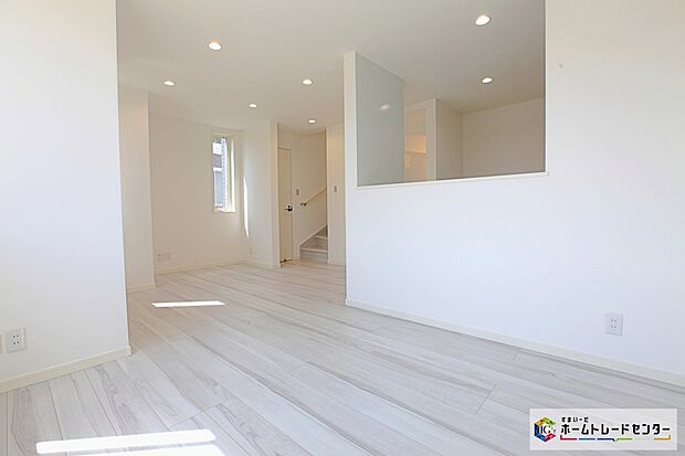 【2Fリビング】2階リビングにすることで、陽当たりを良くし、人目も気にならずプライバシーを確保することが出来ます。