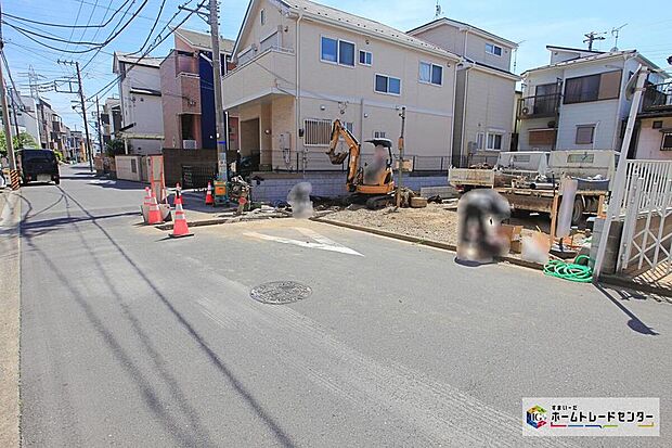 【現地外観写真】第三者機関による住宅性能表示制度対応の、安心住宅です☆
嬉しい耐震等級・耐風等級、どちらも最高等級を取得☆