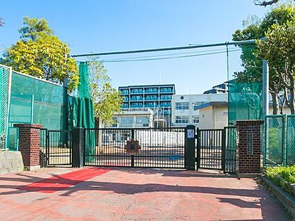 横浜市立山内小学校 1300ｍ(徒歩17分/自転車8分)