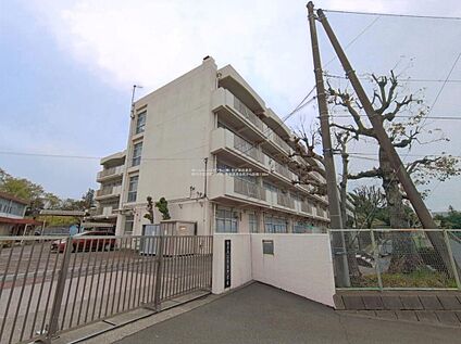 横浜市立奈良中学校 2700m(徒歩34分/自転車14分)