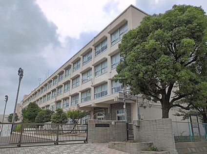 横浜市立鉄小学校 1280m(徒歩16分/自転車6分)
