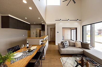 現地モデルハウス内観