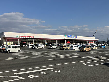 ヤマザワ吉岡店 現地から1250m～1350m。(徒歩16分～17分。)