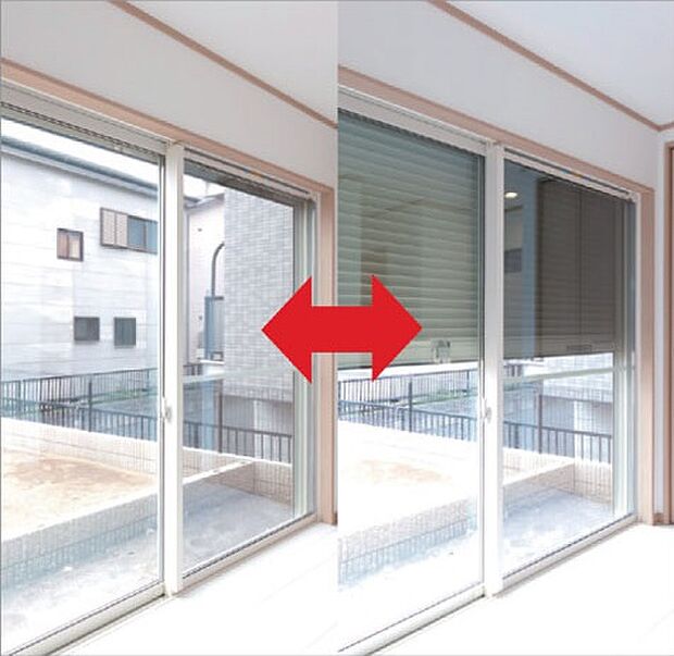 【電動シャッター(仕様)】室内からサッシを閉めたままワンタッチ操作で開閉が可能で室内の冷気や暖気を逃さず省エネにも貢献。また虫の出入りも防げるので家族も嬉しい仕様です。※イメージの為実際と異なる場合があります。