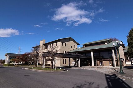蓮田市役所 約500ｍ(徒歩7分)