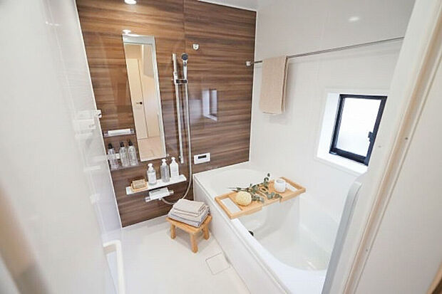 バスタイムが楽しくなる１坪サイズのバスルーム（小物類はCG加工してあります）