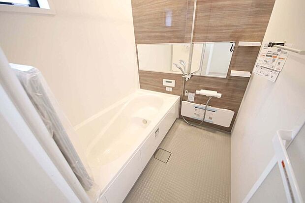 浴室換気乾燥暖房機付で冬や雨の日も快適にお使いになれます