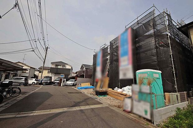 徒歩10分圏内に小学校・コンビニ・公園など周辺環境充実