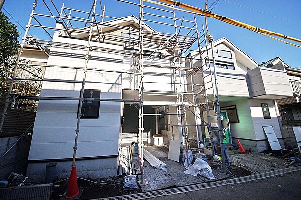 【外観】床暖房・LDK約20帖以上・リビングイン階段・食洗機・浄水器・浴室乾燥機・WIC等設備充実