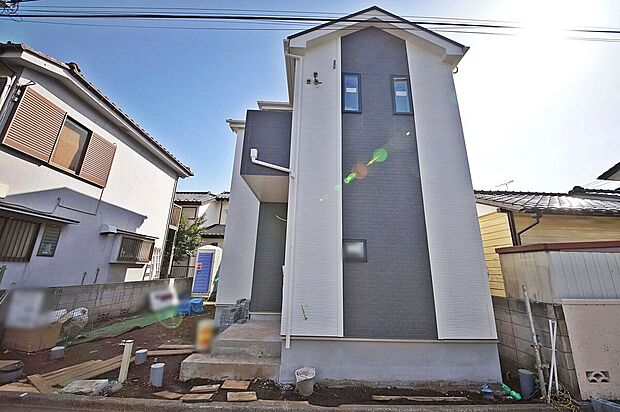 【外観】リビングイン階段・食洗機・浴室乾燥機・ロフト(約4.5帖)・吹抜けなど設備充実